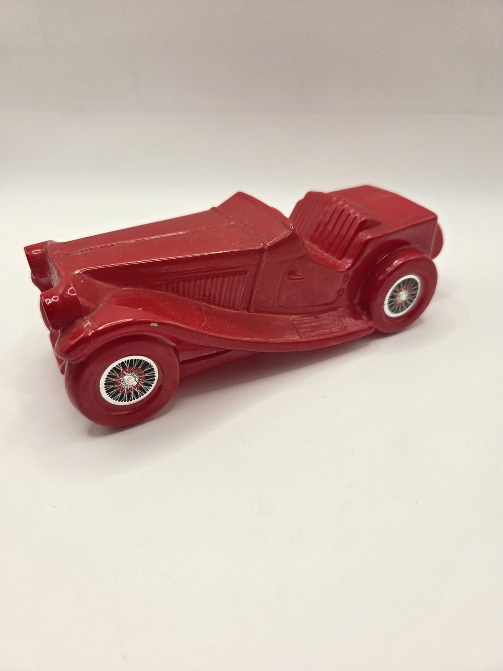 R201. Avon Red Vintage Roadster Decorative Car After Shave Bottle